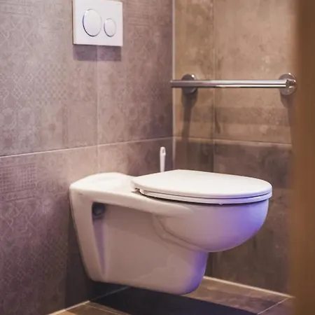 アパート Alpenperle ラディス